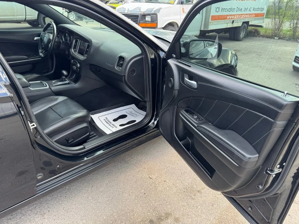 Dodge Charger SXT AWD* АвтоКредит * (Цена до БГ), снимка 11 - Автомобили и джипове - 55427579