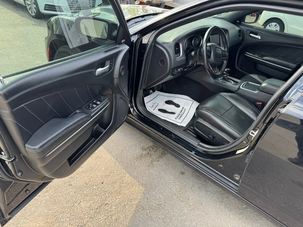 Dodge Charger SXT AWD* АвтоКредит * (Цена до БГ), снимка 7 - Автомобили и джипове - 55427579