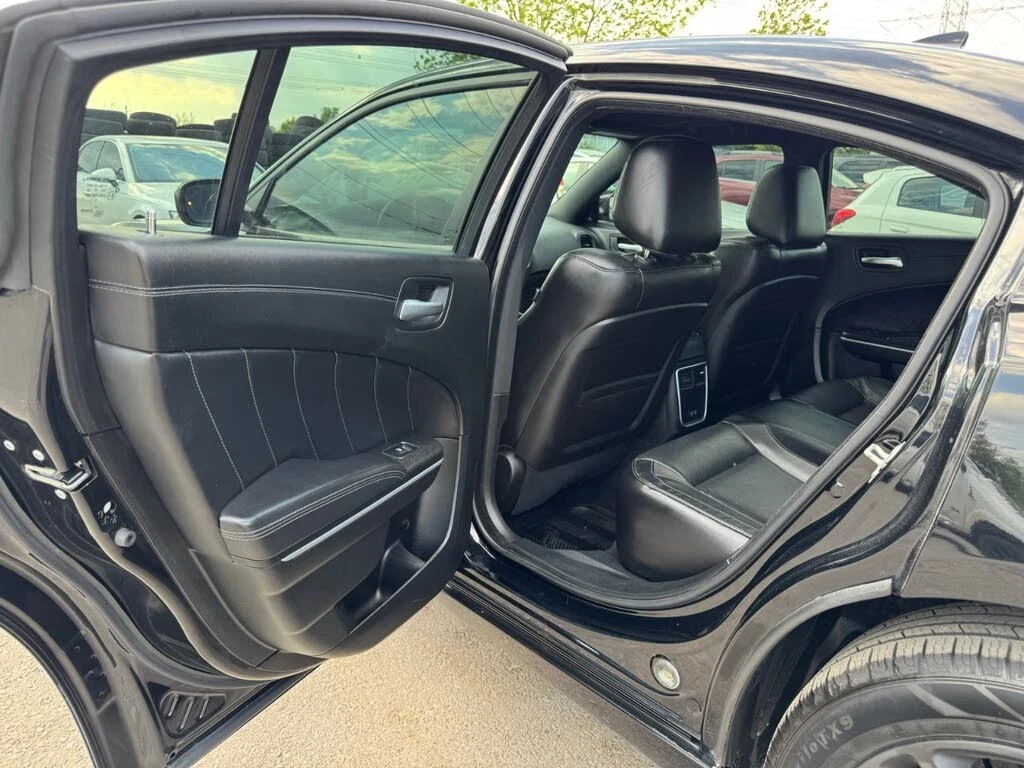 Dodge Charger SXT AWD* АвтоКредит * (Цена до БГ), снимка 9 - Автомобили и джипове - 55427579