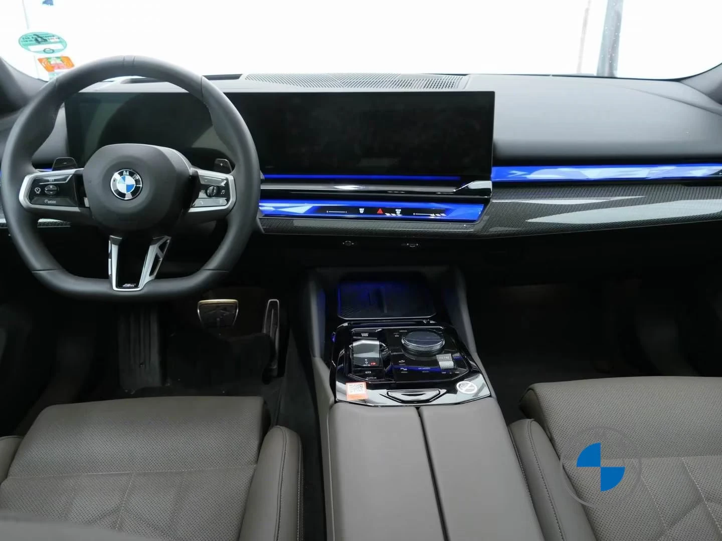 BMW 520 d/190HP/xDRIVE/M SPORT/ОБДУХВАНЕ/360/PANO/665z, снимка 5 - Автомобили и джипове - 55484460