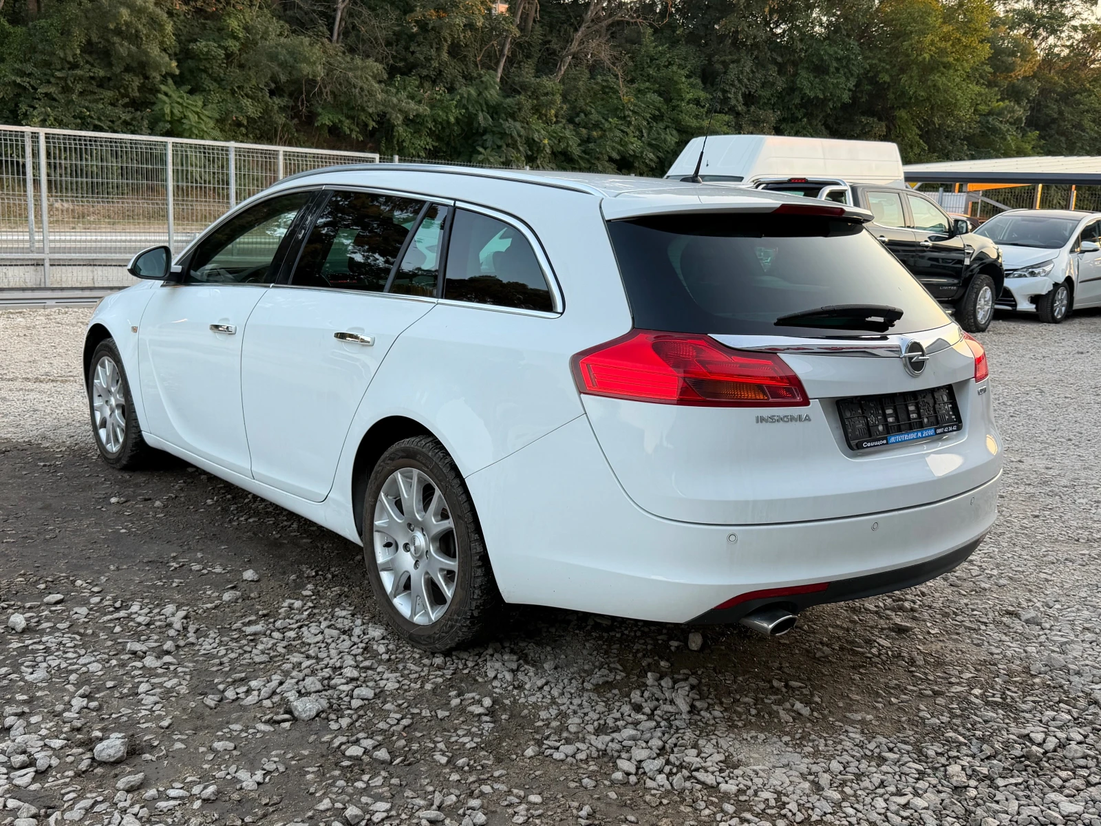 Opel Insignia 2.0DTI* AVTOMAT* EVRO5, снимка 6 - Автомобили и джипове - 55622417