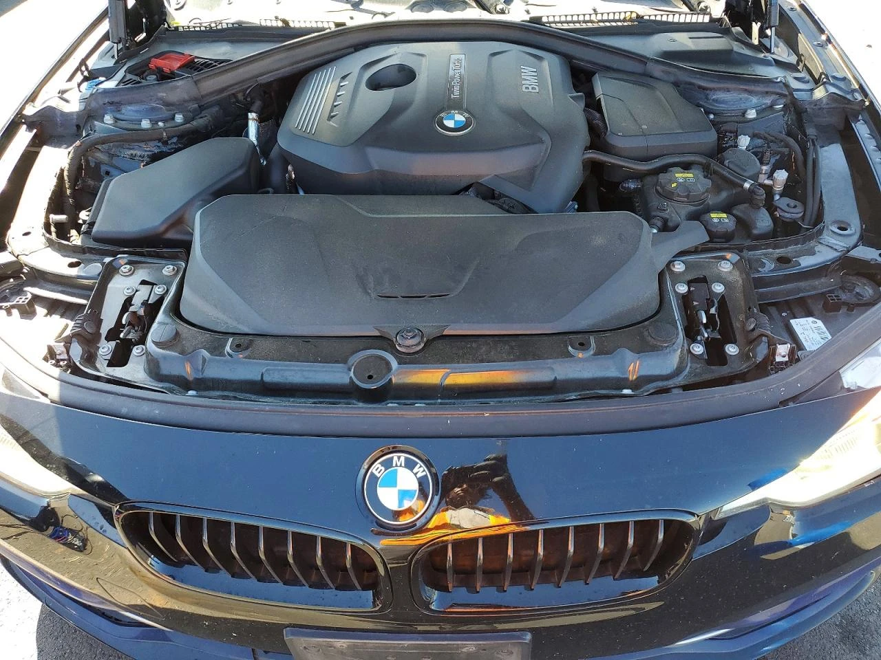 BMW 330 2.0l I, снимка 11 - Автомобили и джипове - 56150623
