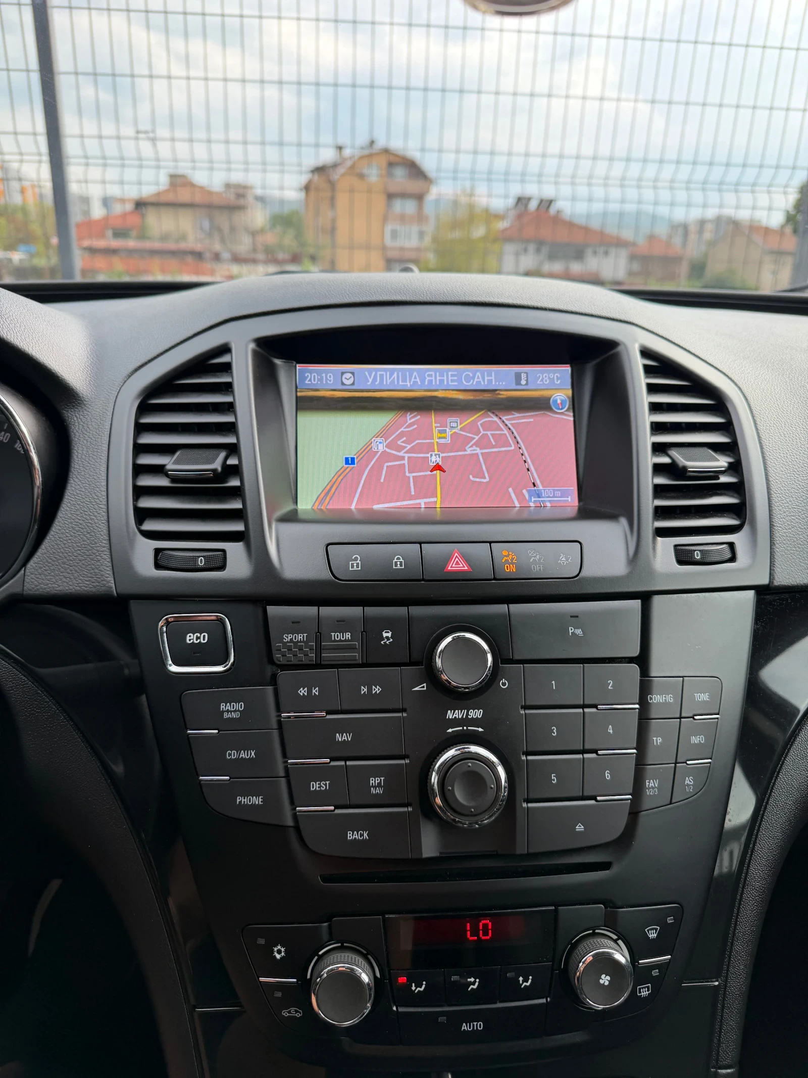 Opel Insignia 2.0 CDTI EcoFLEX Sport, снимка 4 - Автомобили и джипове - 56645591