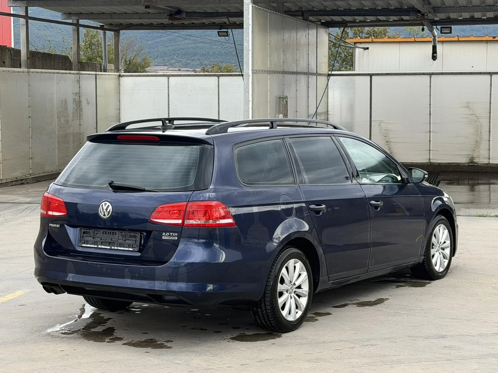 VW Passat 2.0TDi, снимка 4 - Автомобили и джипове - 56226200