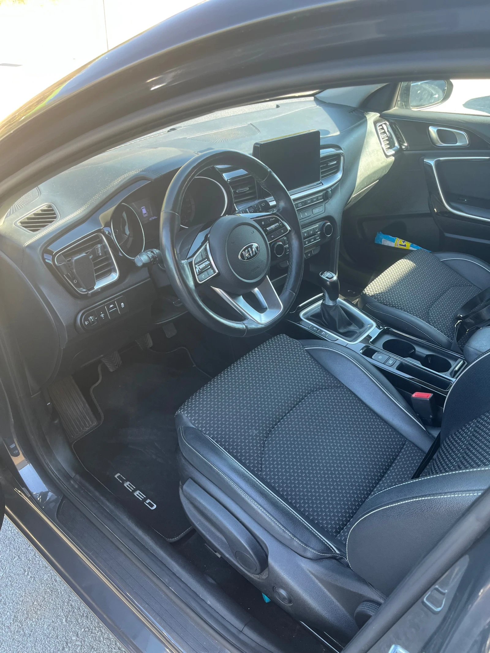 Kia Ceed 1.0 T-GDI, снимка 5 - Автомобили и джипове - 56350974