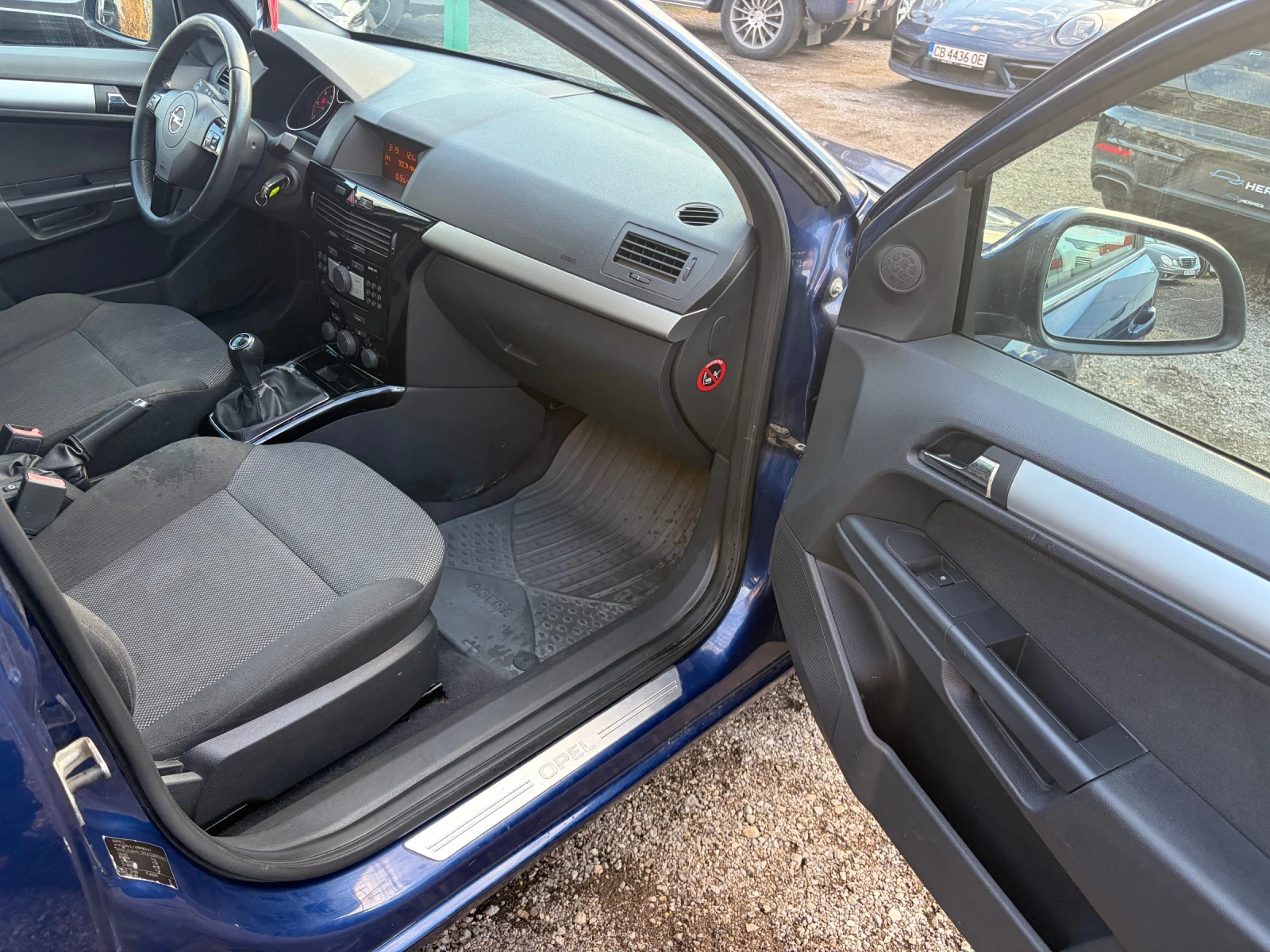 Opel Astra, снимка 10 - Автомобили и джипове - 56510423