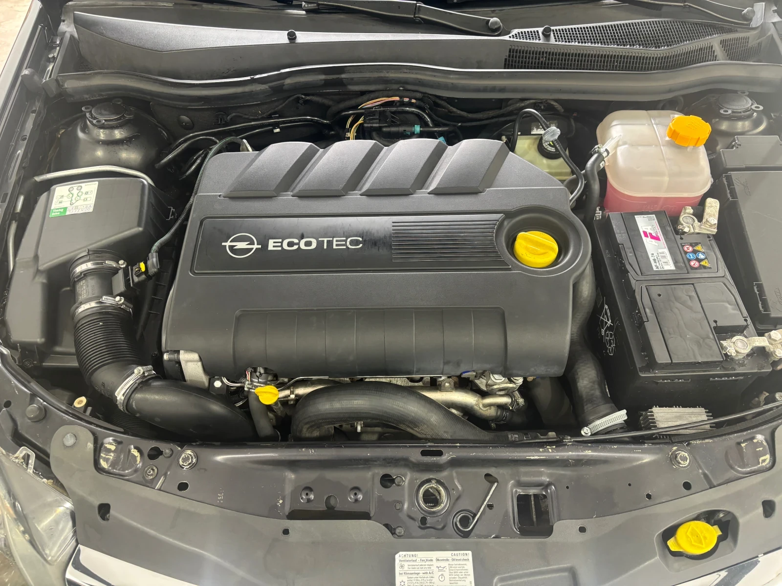 Opel Astra, снимка 8 - Автомобили и джипове - 56610091