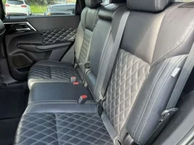 Mitsubishi Outlander * S AWC * ГЛАВНО ПРЕДСТАВИТЕЛСТВО НА VOLKSWAGEN* , снимка 17