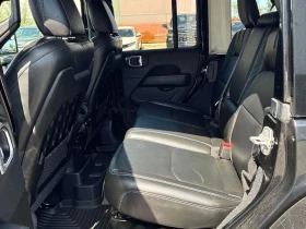 Jeep Wrangler Unlimited Rubicon  CARFAX | Auto.bg — изображение 12