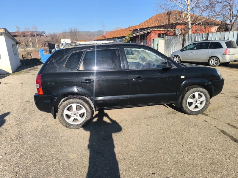 Hyundai Tucson, снимка 3 - Автомобили и джипове - 52939136