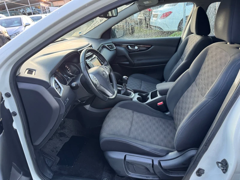 Nissan Qashqai 1.5DCI* Tekna* 360cam* Pano, снимка 11 - Автомобили и джипове - 52855965