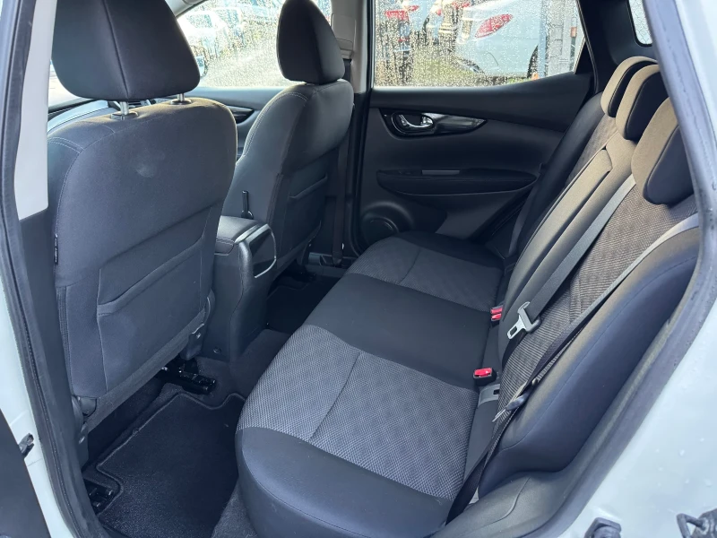 Nissan Qashqai 1.5DCI* Tekna* 360cam* Pano, снимка 12 - Автомобили и джипове - 52855965