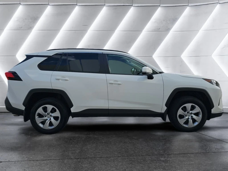 Toyota Rav4 * LE * CARFAX * ЦЕНА ДО БГ, снимка 3 - Автомобили и джипове - 53024969