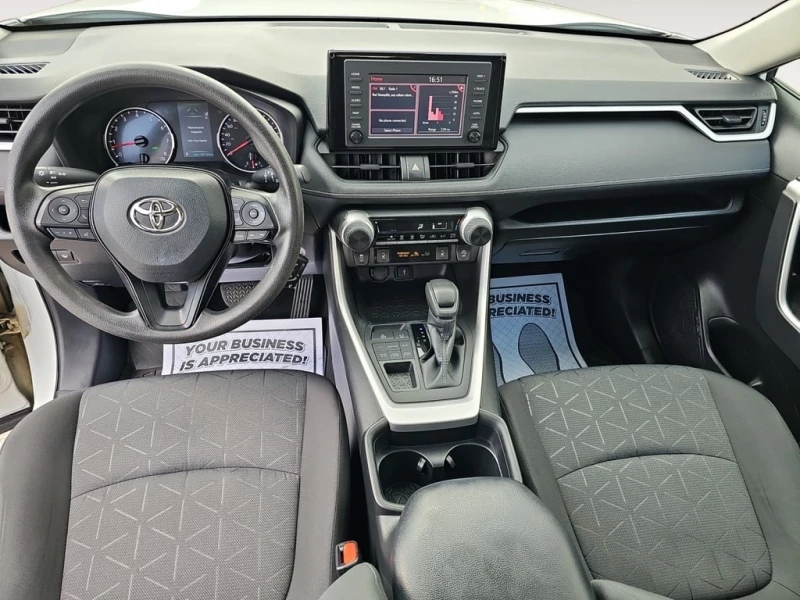 Toyota Rav4 * LE * CARFAX * ЦЕНА ДО БГ, снимка 9 - Автомобили и джипове - 53024969