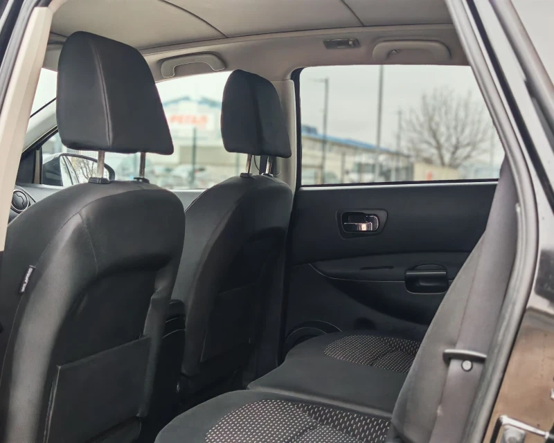 Nissan Qashqai 2.0 ДИЗЕЛ 150 К.С. 4Х4!7 МЕСТА! УНИКАТ!, снимка 12 - Автомобили и джипове - 53420542