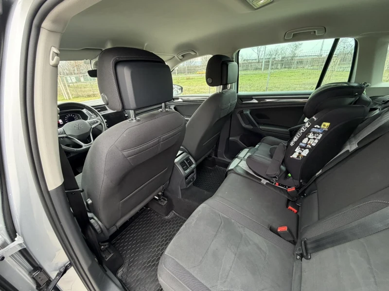 VW Tiguan 2.0 Elegance 4Motion , снимка 10 - Автомобили и джипове - 53585725