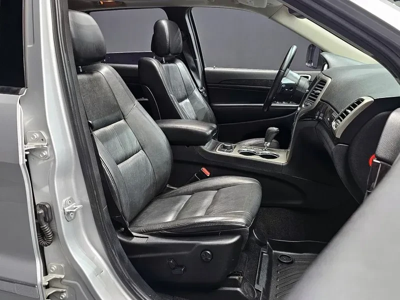 Jeep Cherokee 3.0 Diesel Overland Wk2, снимка 10 - Автомобили и джипове - 53943384