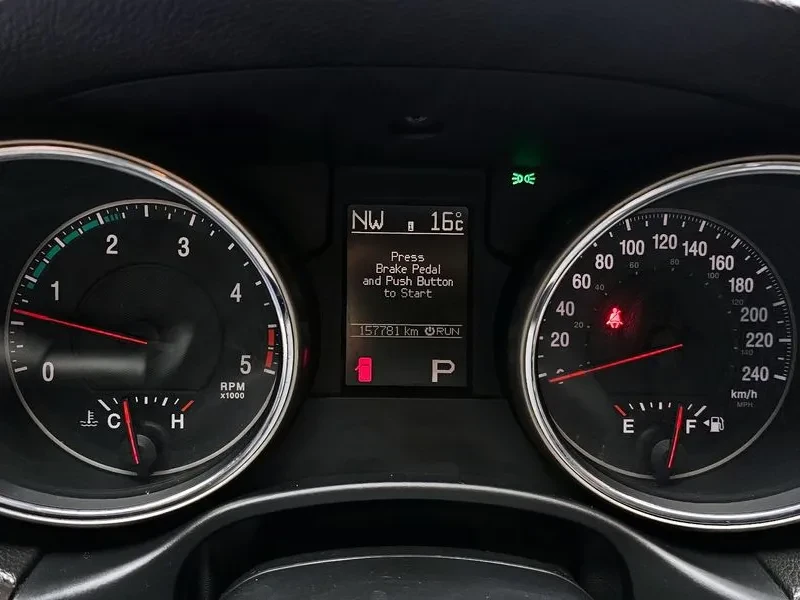 Jeep Cherokee 3.0 Diesel Overland Wk2, снимка 8 - Автомобили и джипове - 53943384