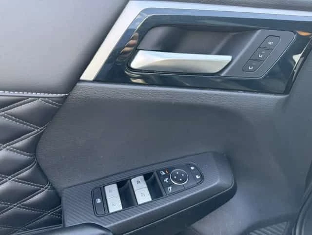 Mitsubishi Outlander * S AWC * ГЛАВНО ПРЕДСТАВИТЕЛСТВО НА VOLKSWAGEN* , снимка 10 - Автомобили и джипове - 55703476