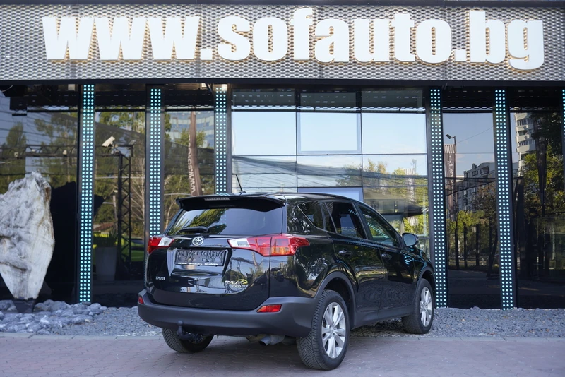 Toyota Rav4 2.2 D-4D Style 4 x 4, снимка 7 - Автомобили и джипове - 56128504