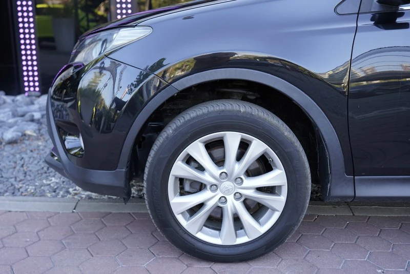 Toyota Rav4 2.2 D-4D Style 4 x 4, снимка 15 - Автомобили и джипове - 56128504