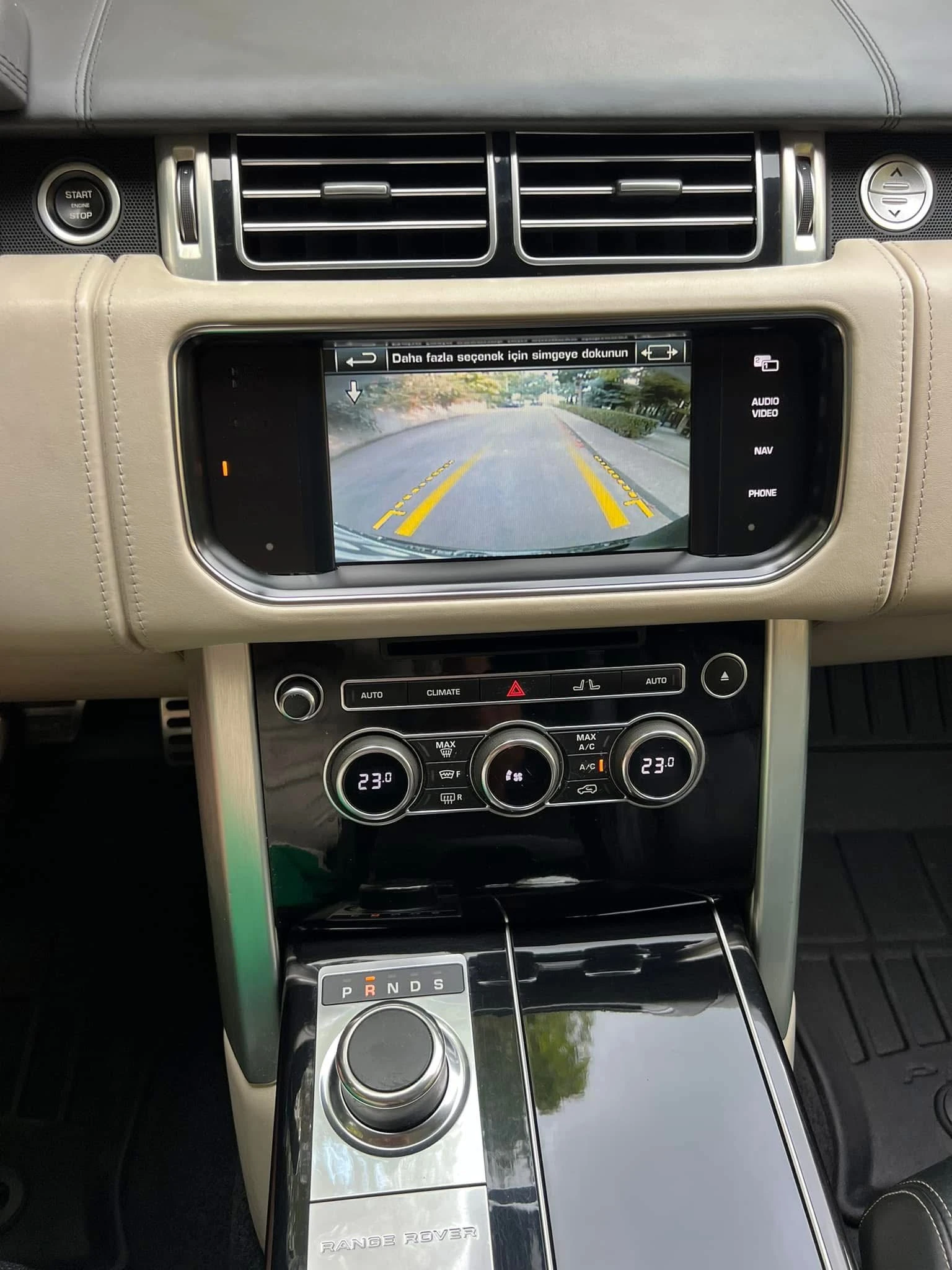 Land Rover Range rover VOGUE 4.4SVD8 AUTOBIOGRAPHY/PANORAMA/VAKUM/TV/FULL | Mobile.bg   16