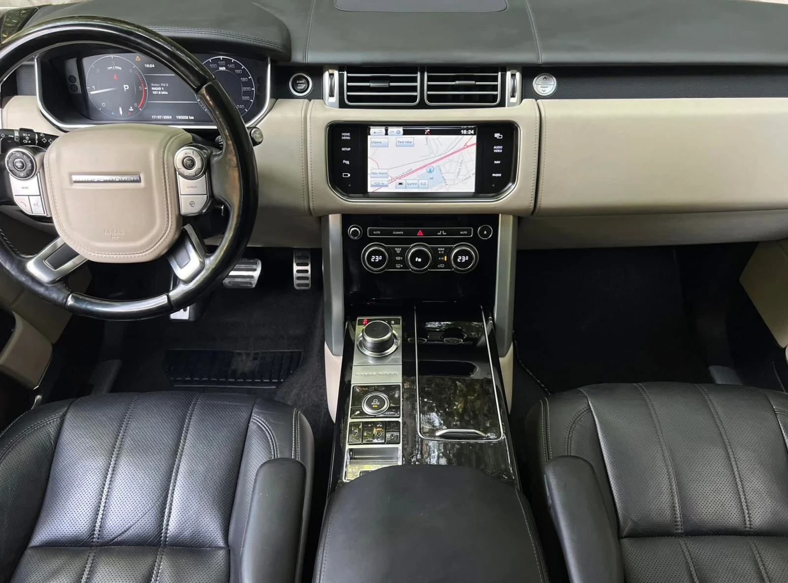 Land Rover Range rover VOGUE 4.4SVD8 AUTOBIOGRAPHY/PANORAMA/VAKUM/TV/FULL | Mobile.bg   14