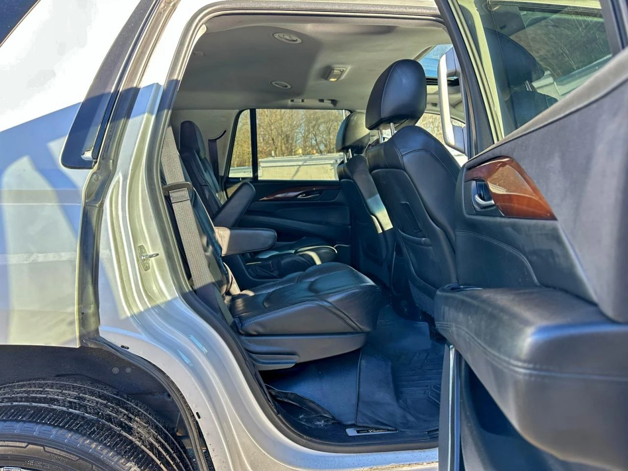 Cadillac Escalade  - изображение 7