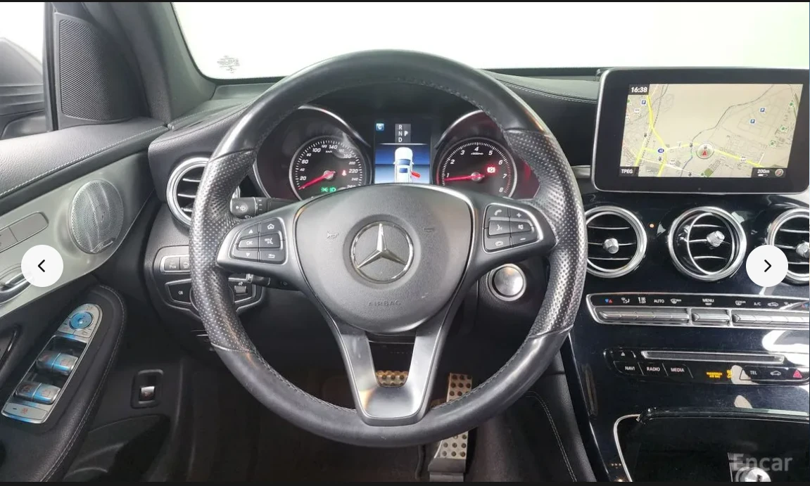 Mercedes-Benz GLC 300 COUPE* AMG PACK* BURMESTER* HEAD-UP* 360 CAM* , снимка 8 - Автомобили и джипове - 53819618