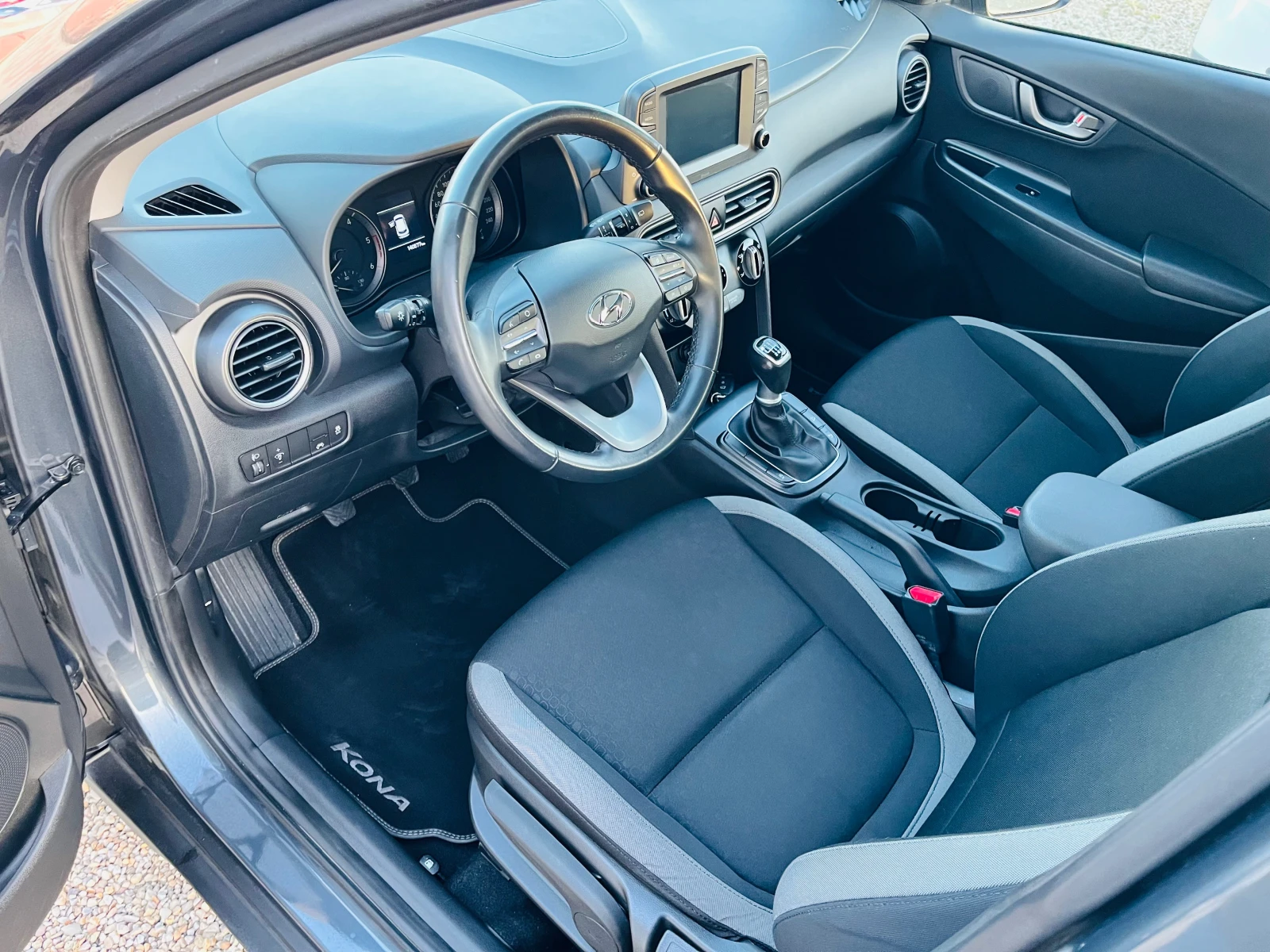 Hyundai Kona 1.6 CRDI , снимка 10 - Автомобили и джипове - 53854648