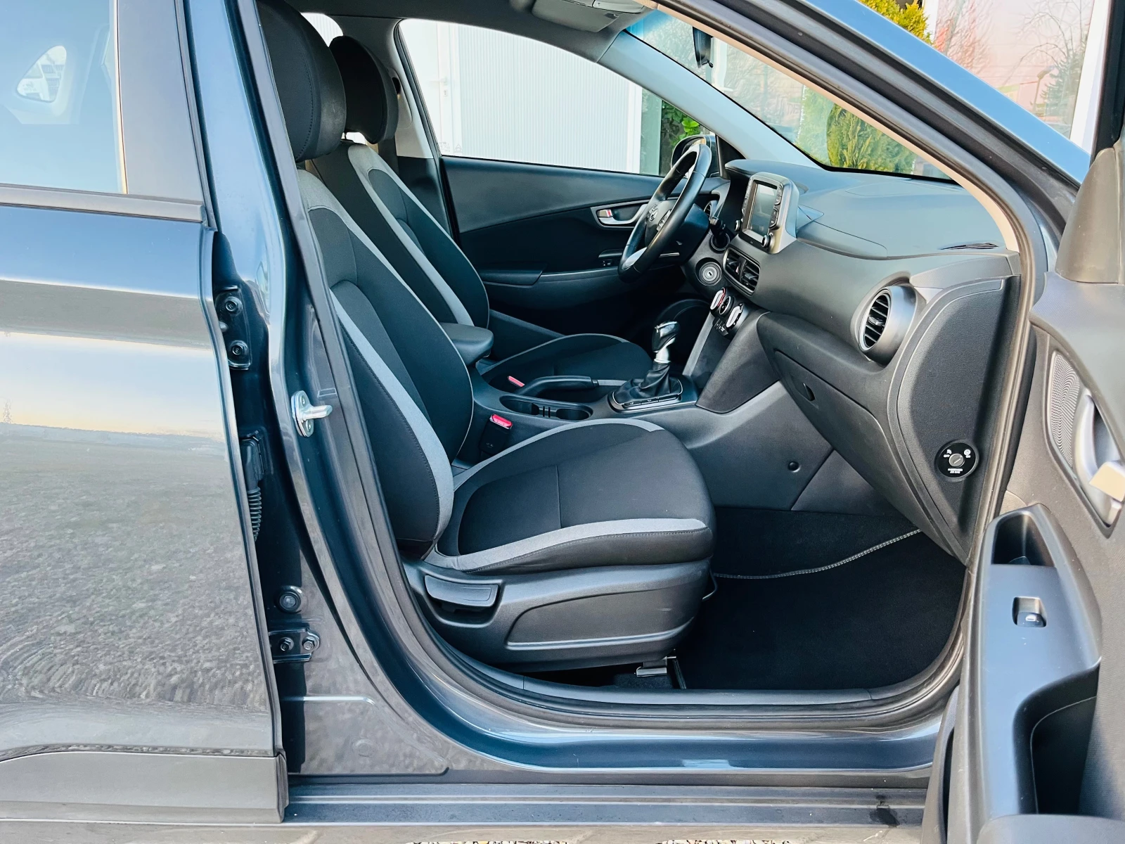 Hyundai Kona 1.6 CRDI , снимка 12 - Автомобили и джипове - 53854648