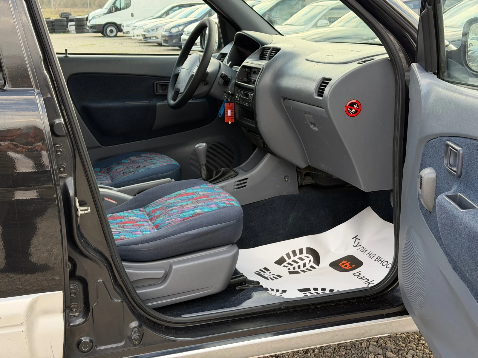 Daihatsu Terios 1.3i 83к.с * ИТАЛИЯ* * БЛОКАЖ* * КЛИМАТИК* , снимка 11 - Автомобили и джипове - 53977084