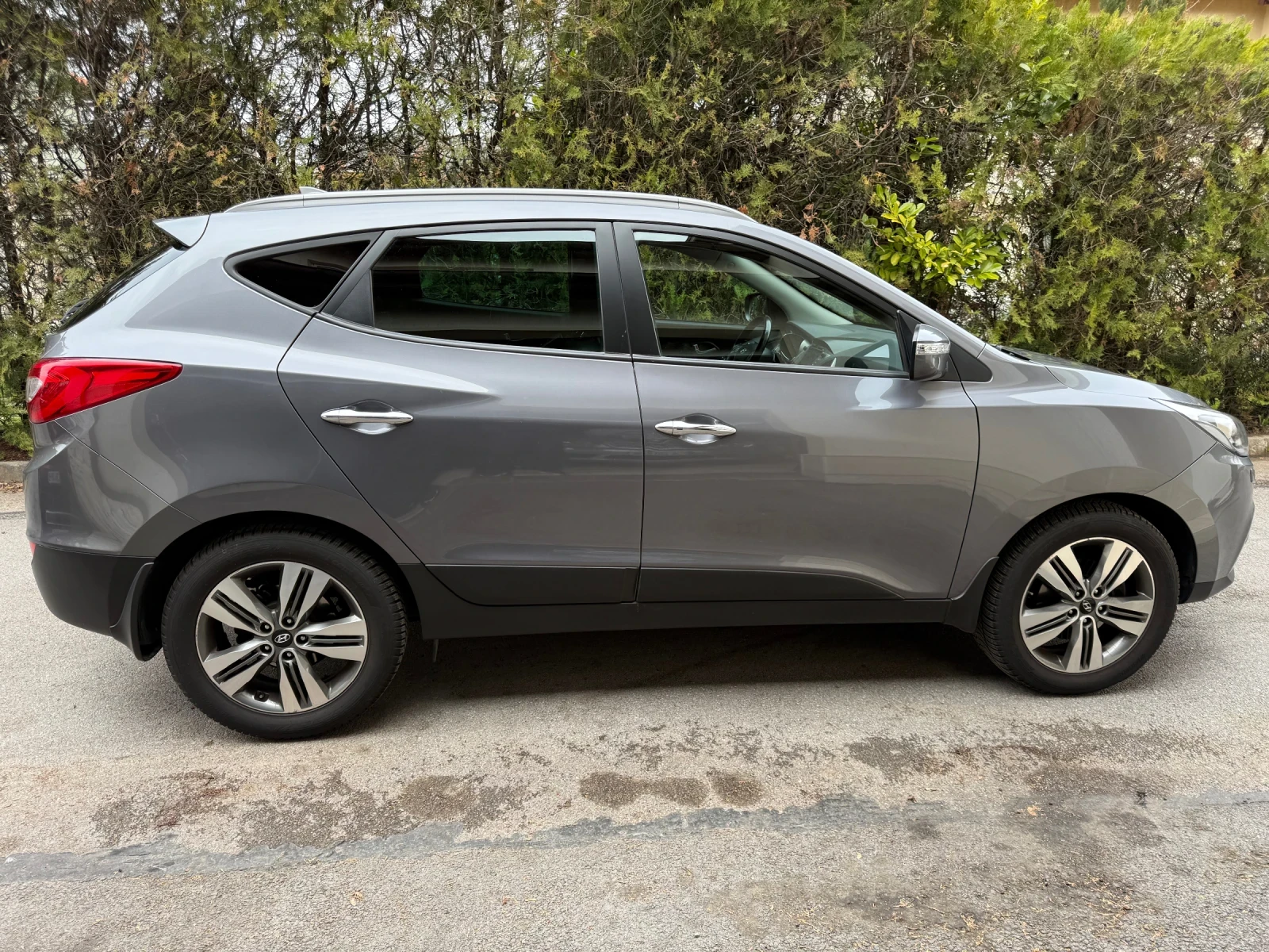 Hyundai IX35 2.0i 4X4 FACELIFT , снимка 4 - Автомобили и джипове - 54016721