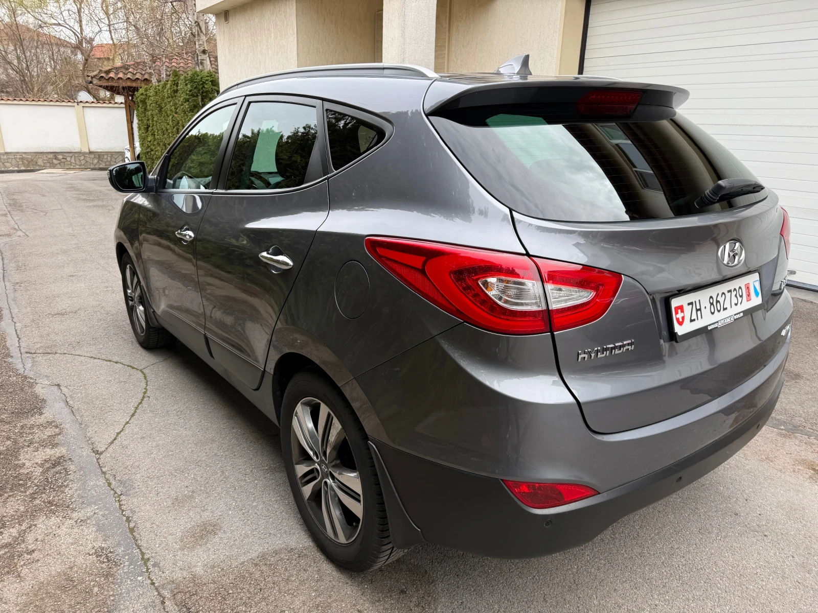 Hyundai IX35 2.0i 4X4 FACELIFT , снимка 3 - Автомобили и джипове - 54016721