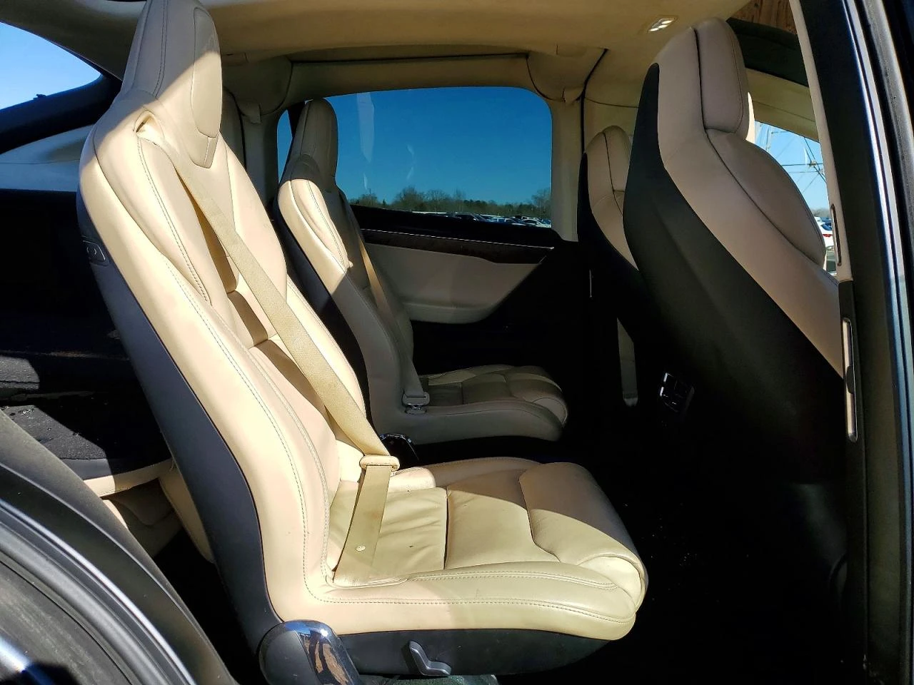 Tesla Model X | Mobile.bg � ����������� 10