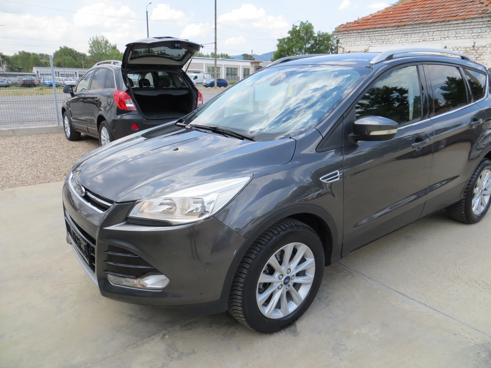 Ford Kuga 2.0TDCI-Titanium-Камера-Сервизна история!!, снимка 7 - Автомобили и джипове - 55592849