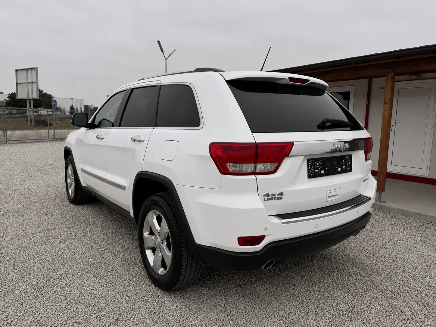 Jeep Grand cherokee * 3.0CRD* V6* 241к.с* Limited* , снимка 3 - Автомобили и джипове - 55610910