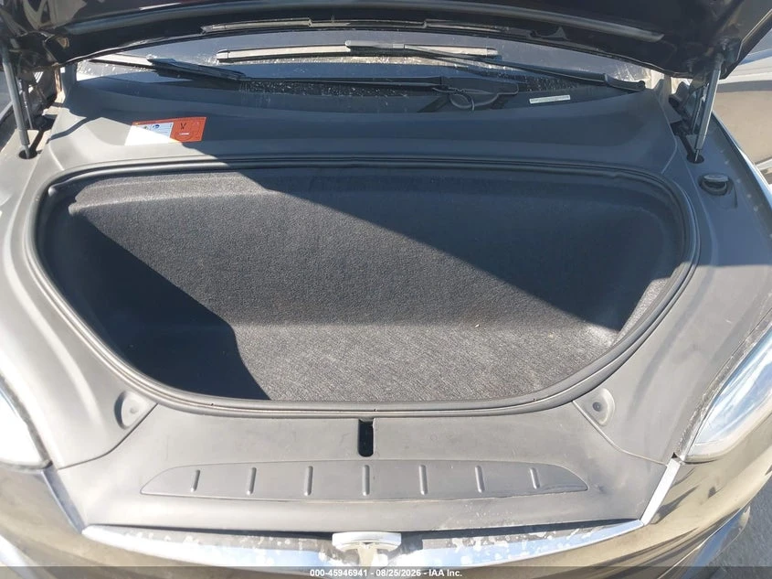 Tesla Model X 75D AWD, снимка 10 - Автомобили и джипове - 55893535