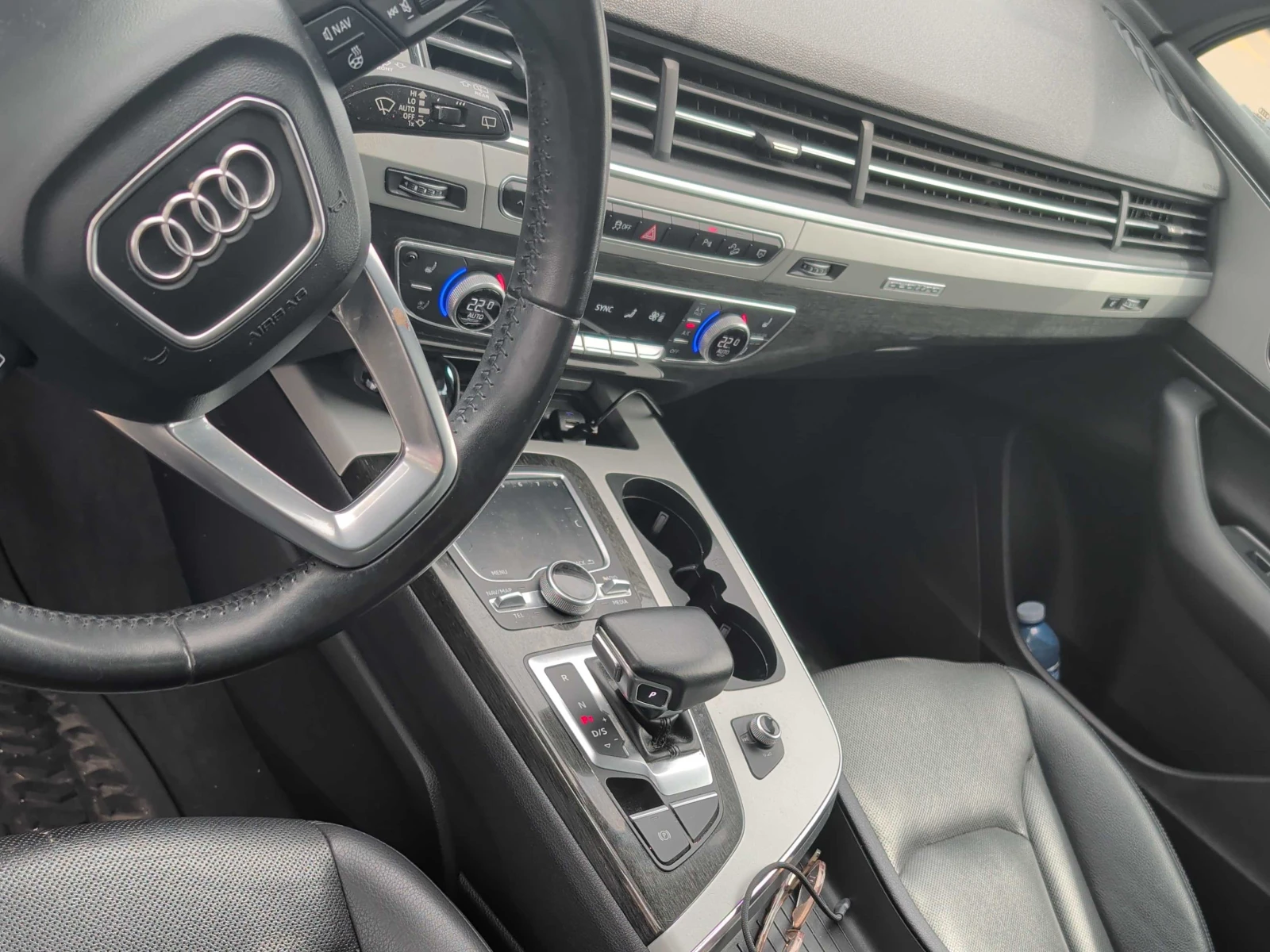 Audi Q7 Progressiv / 360 / ОБДУХВАНЕ / CARFAX / АВТОКРЕДИТ, снимка 9 - Автомобили и джипове - 55896983