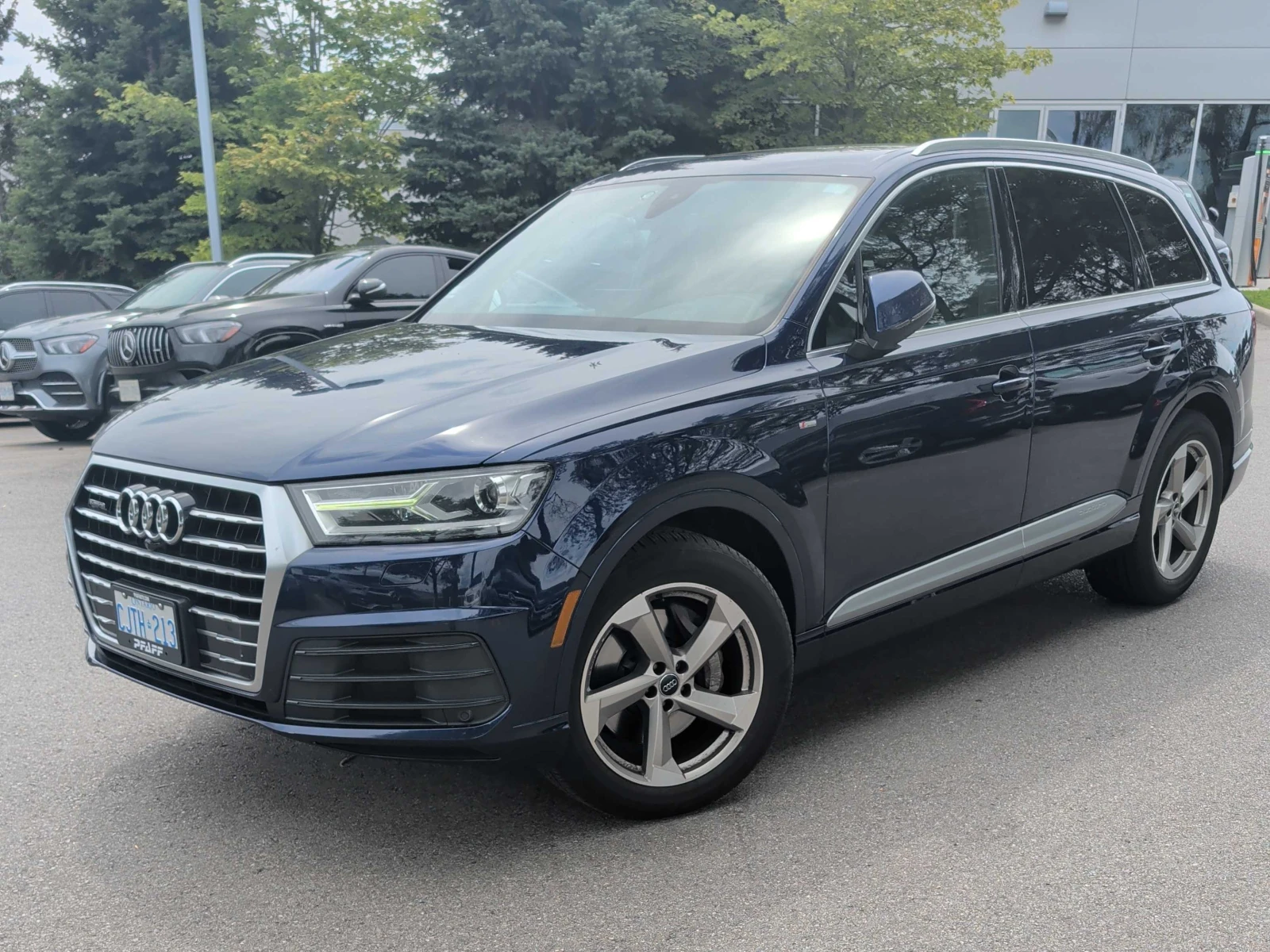 Audi Q7 Progressiv / 360 / ОБДУХВАНЕ / CARFAX / АВТОКРЕДИТ