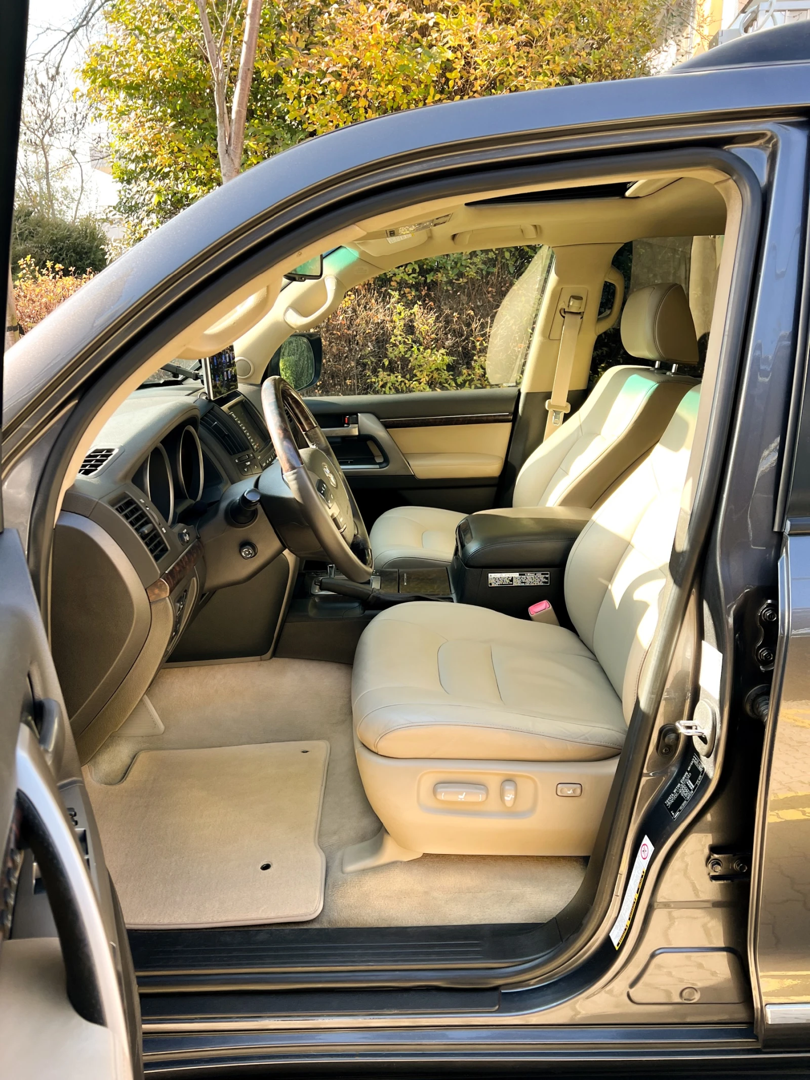 Toyota Land cruiser 200 / 4.5 / V8 / ВСИЧКИ ЕКСТРИ, снимка 8 - Автомобили и джипове - 55952926