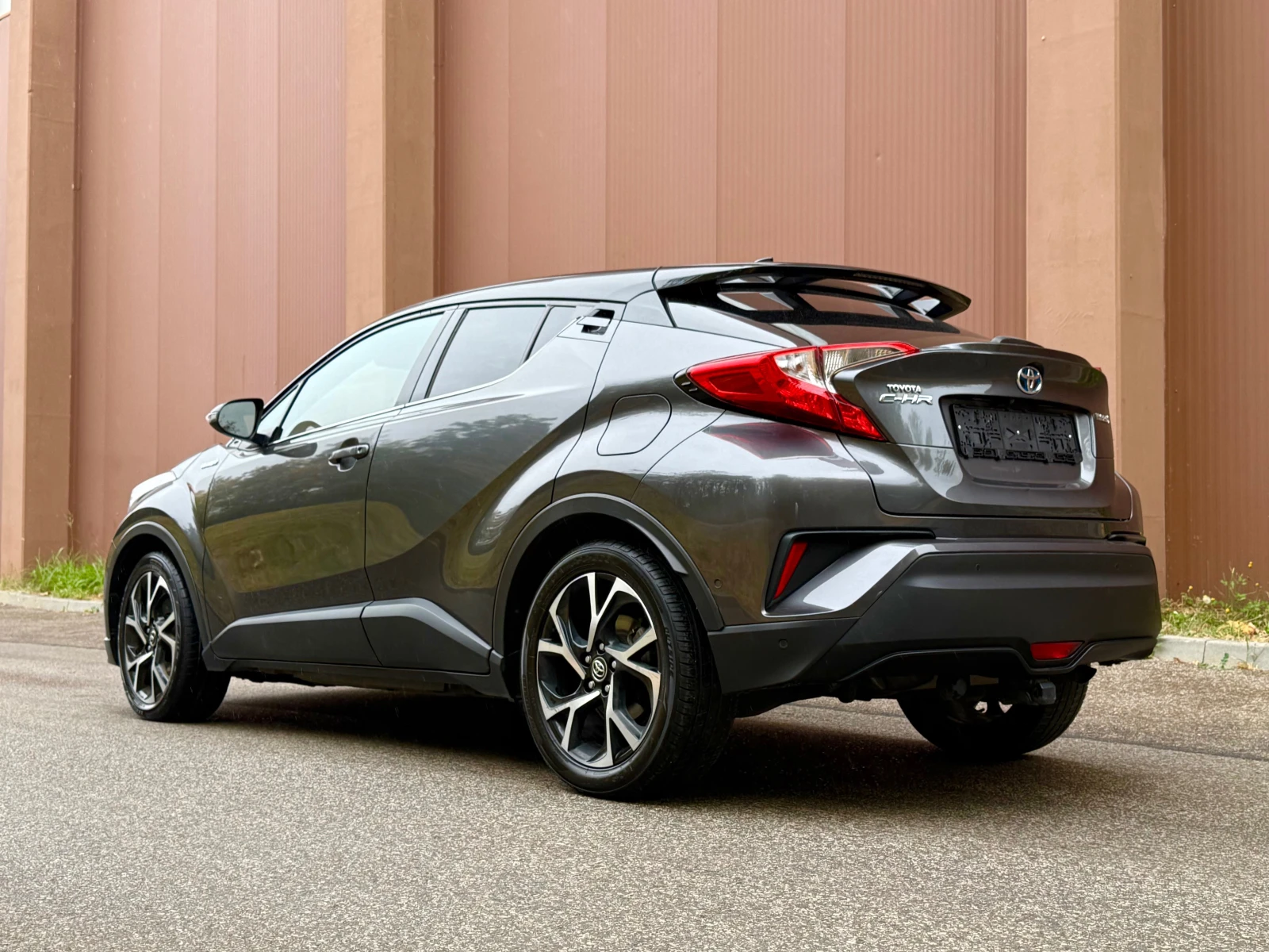 Toyota C-HR 1.8 Hybrid 122�.�. CAMERA PARK ASSIST �������� | Mobile.bg � ����������� 3