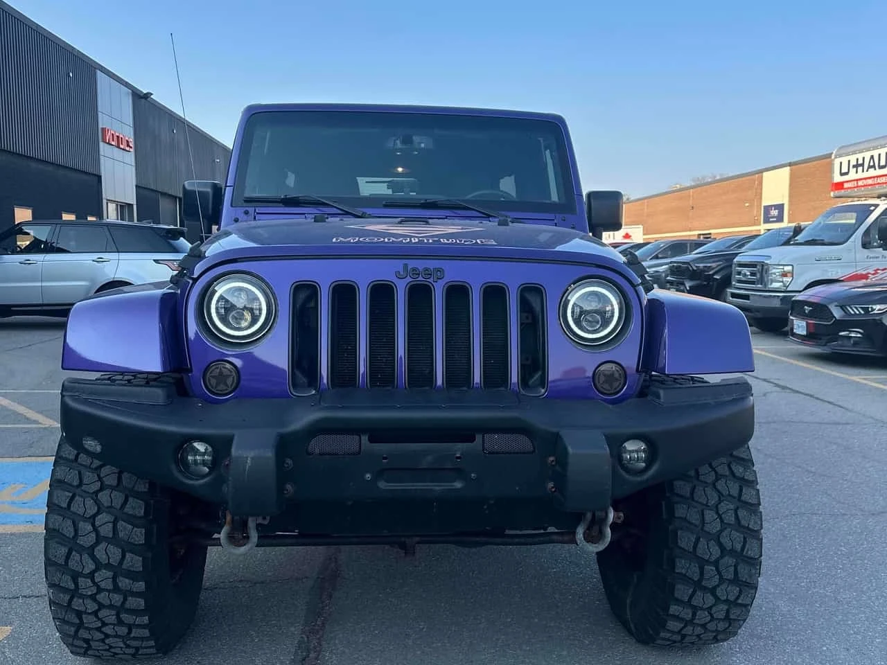 Jeep Wrangler * BACKCOUNTRY* ДВА КЛЮЧА* KEYLESS * ПОДГРЕВ * , снимка 2 - Автомобили и джипове - 56734587