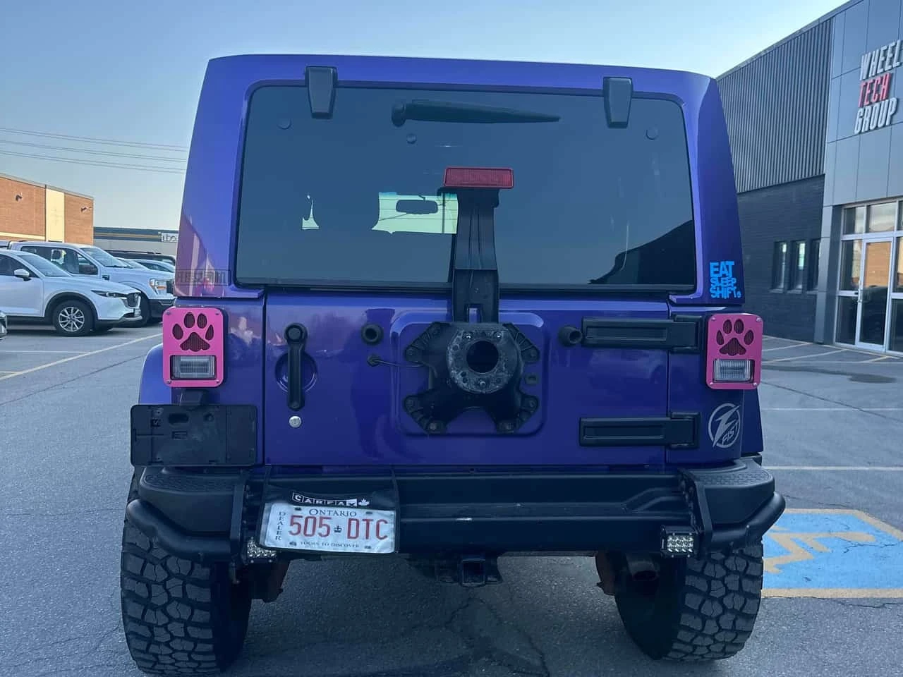 Jeep Wrangler * BACKCOUNTRY* ДВА КЛЮЧА* KEYLESS * ПОДГРЕВ * , снимка 4 - Автомобили и джипове - 56734587
