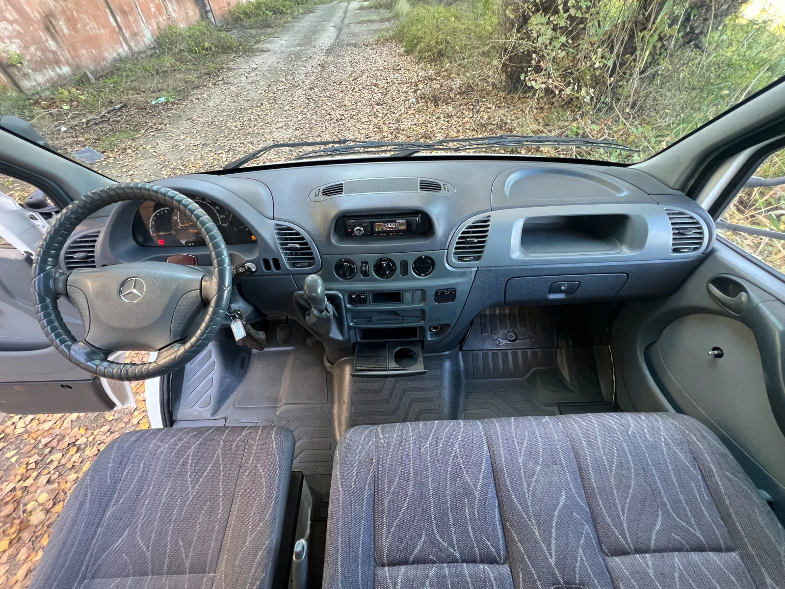 Mercedes-Benz Sprinter 413  - изображение 10