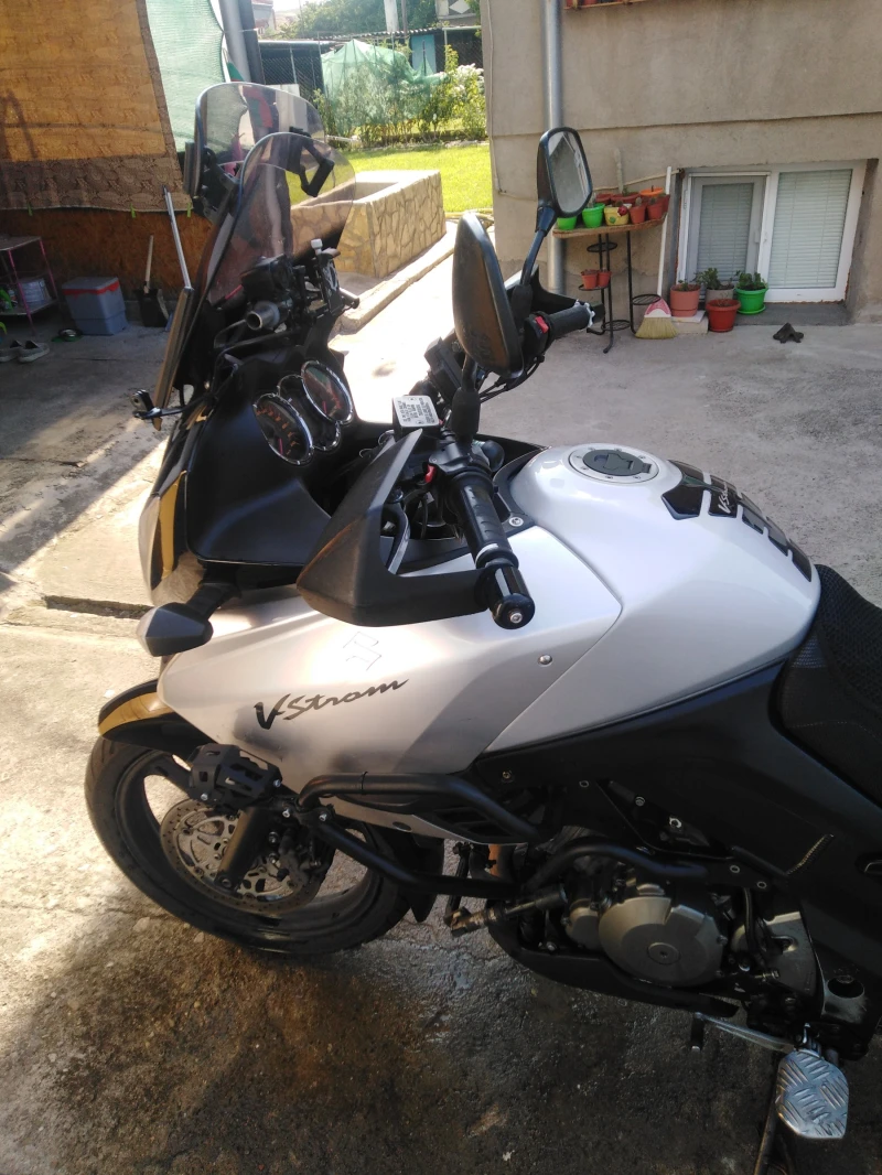 Suzuki V-strom, снимка 4 - Мотоциклети и мототехника - 52909667