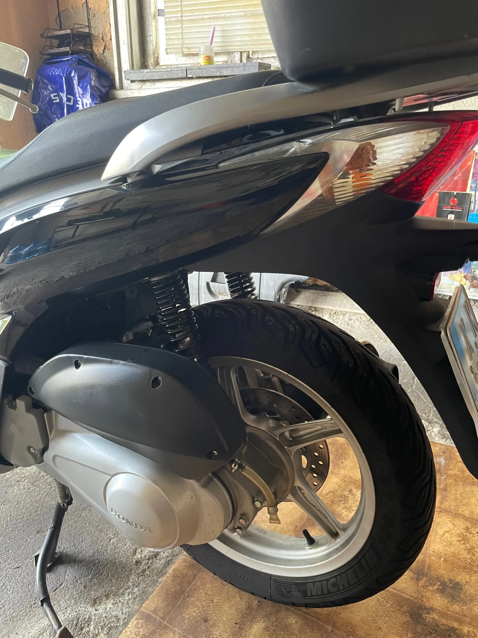 Honda Sh 125 - изображение 9