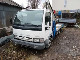      Nissan Cabstrar