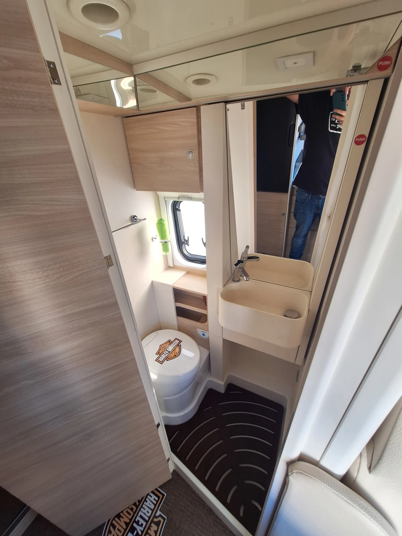 Кемпер Euramobil 635  - изображение 6