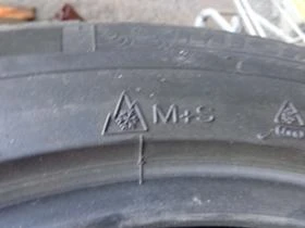 Гуми Зимни 255/45R18, снимка 8